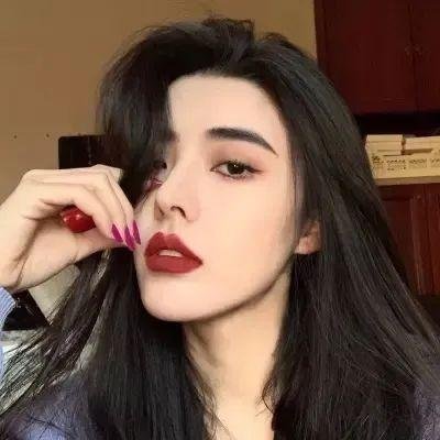美人无泪